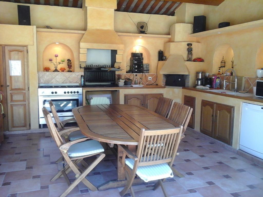 Mas Des Lys Hotell Roquebrune-sur Argens Exteriör bild