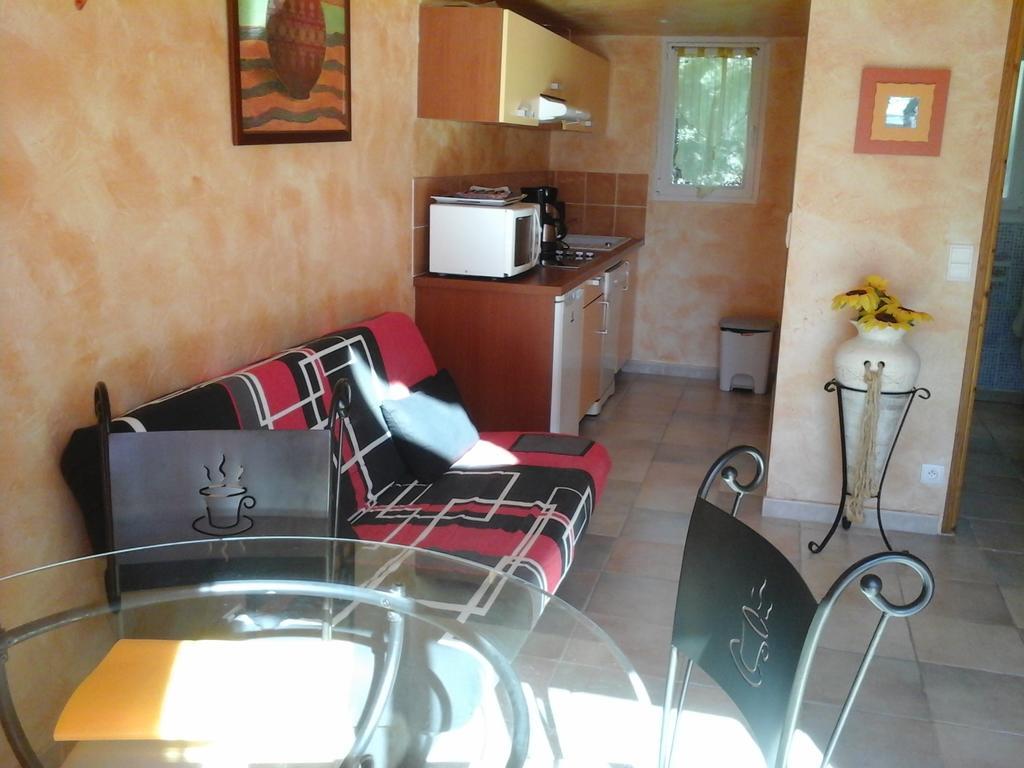 Mas Des Lys Hotell Roquebrune-sur Argens Exteriör bild